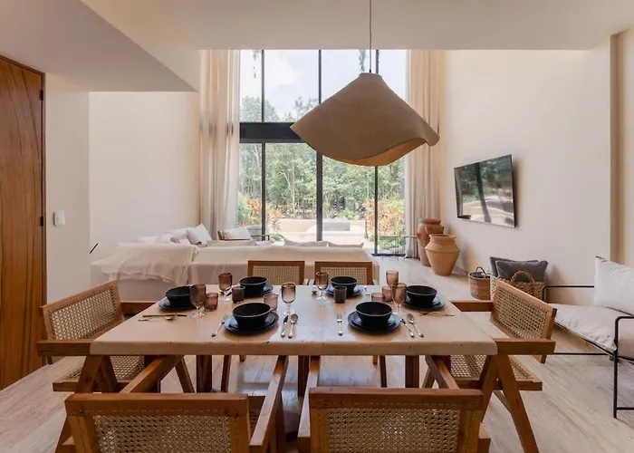 Private Oasis Mistiq, Rooftop Pool, Shuttle Pousada