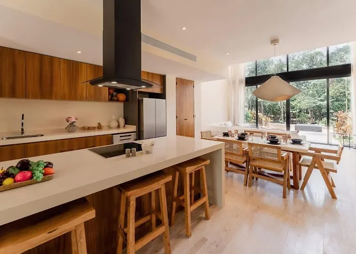 Private Oasis Mistiq, Rooftop Pool, Shuttle *