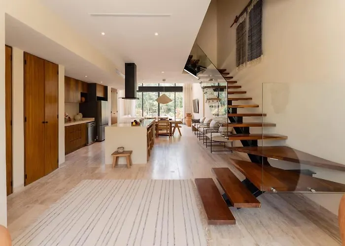 Private Oasis Mistiq, Rooftop Pool, Shuttle *