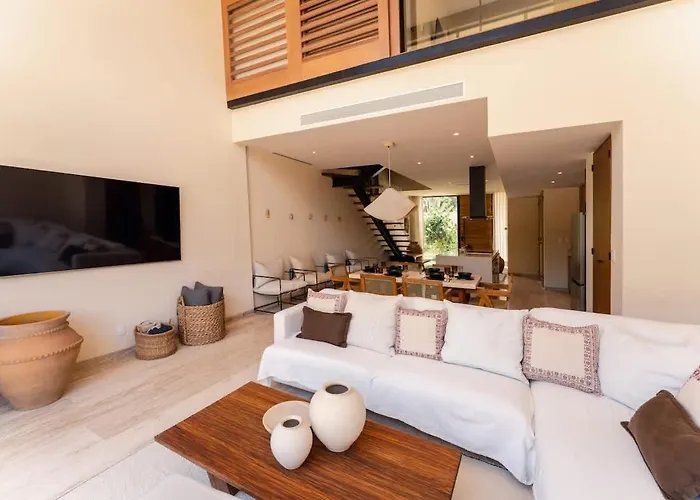 Private Oasis Mistiq, Rooftop Pool, Shuttle Pousada