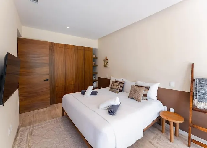 Private Oasis Mistiq, Rooftop Pool, Shuttle *